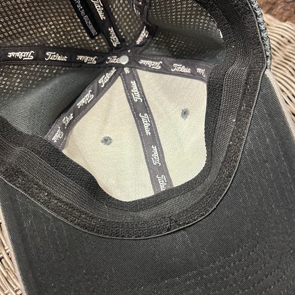 Titleist Ball Cap Grey Lg/XL - Picture 5 of 6